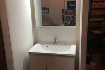 四街道市にて洗面化粧台とトイレをリフォームしました