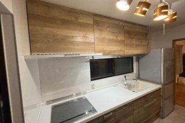 【佐倉市】木目調で馴染みやすいキッチンへ